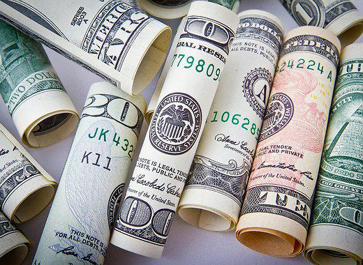 现货比特币 ETF 流入量突破 6.42 亿美元